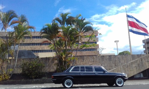 COSTA-RICA-COURT-SYSTEM-MERCEDES-300D-LANG-LIMOUSINE-TOUR34b501c97da01bff.jpg