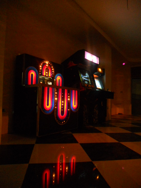 COSTA-RICA-JUKE-BOX-AND-VIDEO-GAMES-CONTACT-CENTER36e5c67902c4b50e.jpg