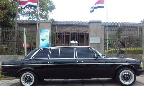 Museo-Nacional-de-Costa-Rica-300D-LANG-MERCEDES-LIMOUSINE9fcc329df2414f85.jpg