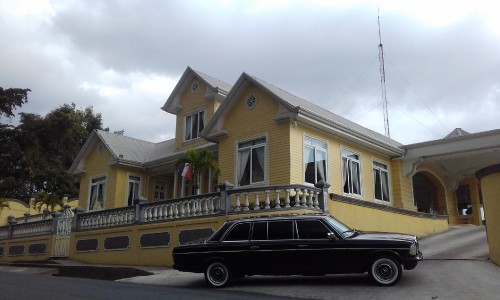 Restaurante Casa Grande, Heredia LIMOUSINE. COSTA RICA MERCEDES 300D TOURS.